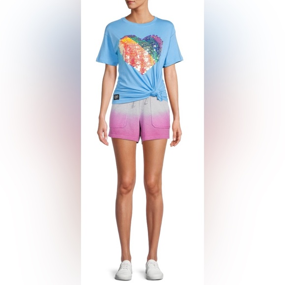 🌈 NWT! Unisex Rainbow Sequin Heart TShirt - Picture 4 of 12